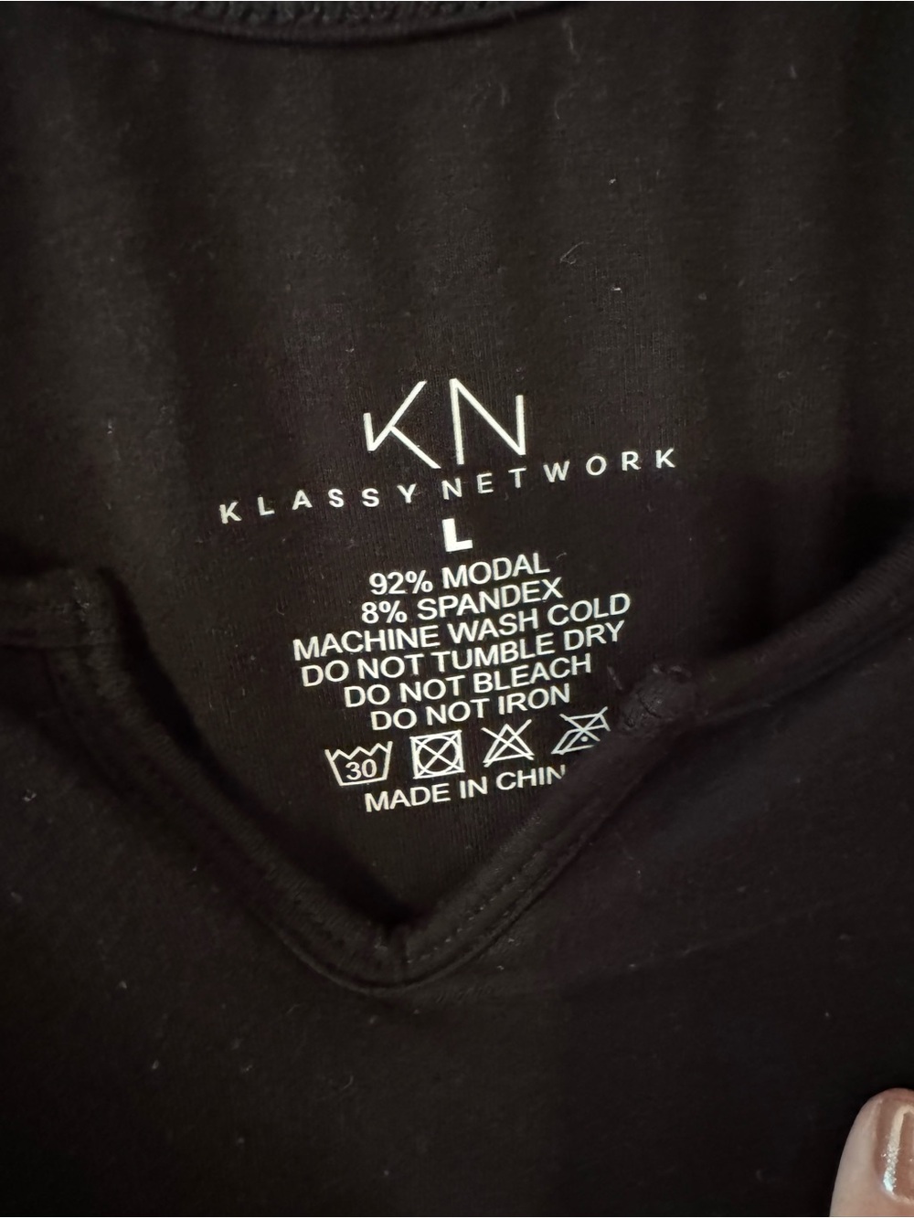 Klassy Network Brami Crop top V-Neck (built in bra) - Picture 2 of 3